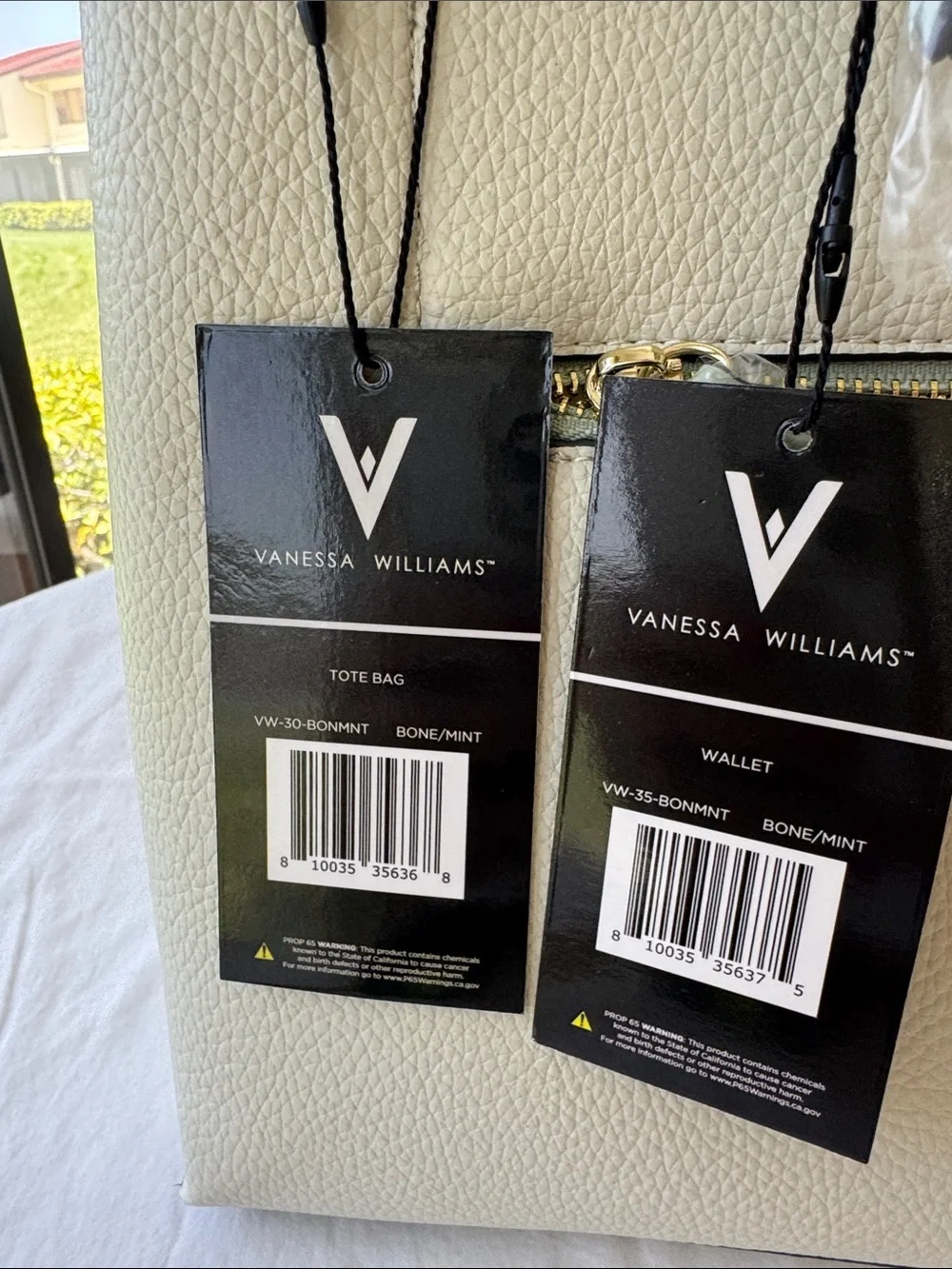 Vanessa Williams V-Logo Cream Tote Bag with Matching Zip Wallet. 11”x9”x6”
